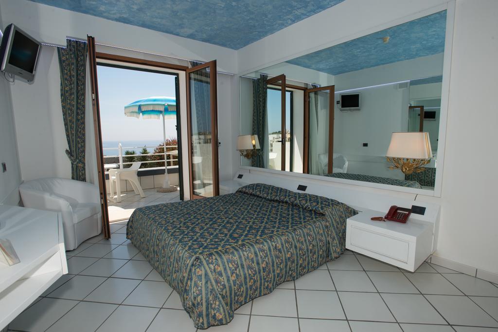 Double Room,316991225:JPEG